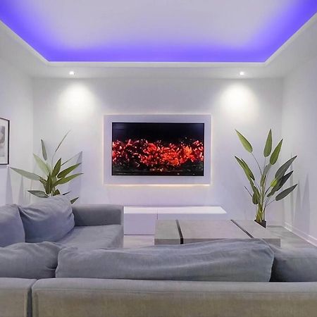 Stunning Luxury Apartment Near Motherwell Wishaw  Exterior foto